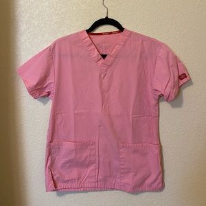 BABY PINK // scrubs 💗🤍